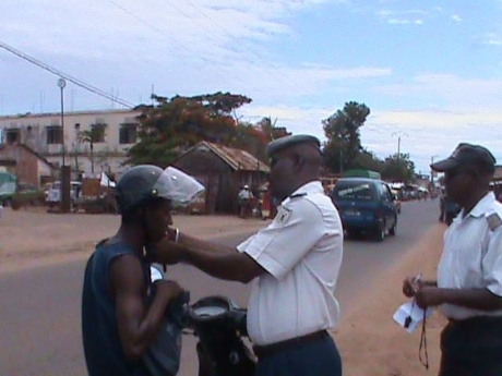 Sambava Police Nationale Agent de circulation