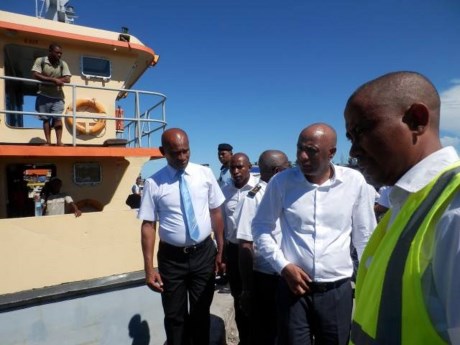 Antalaha ministre du commerce visite port maritime